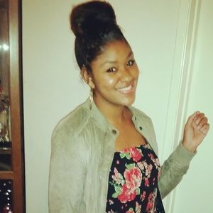 Meet your Posher, Lashay